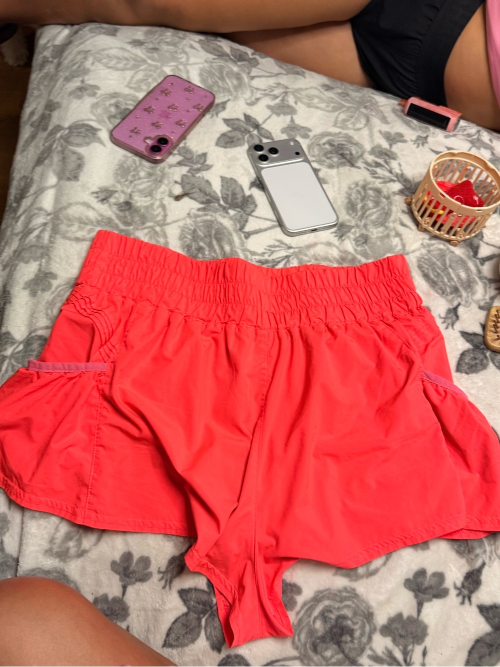 Free People Women’s Coral Pink Elastic-Waist Active Shorts